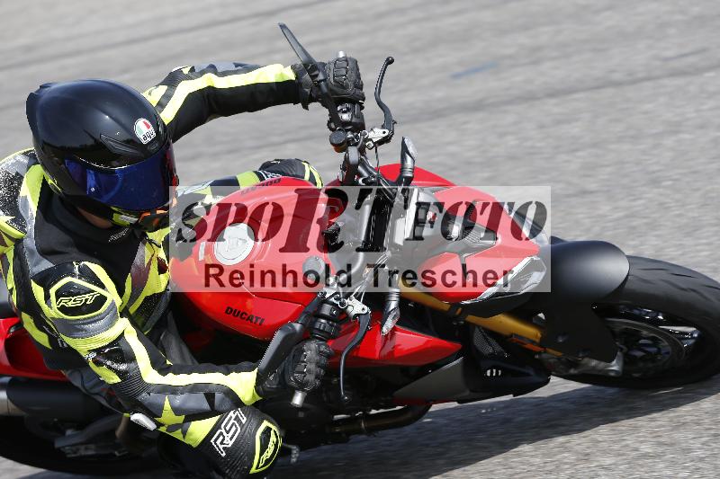 /27 12.06.2025 Ducati Schweiz Trackday Warmup  ADR/blau-bleu/ohne